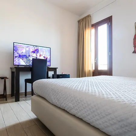 מלון Cavalluccio Marino 3*