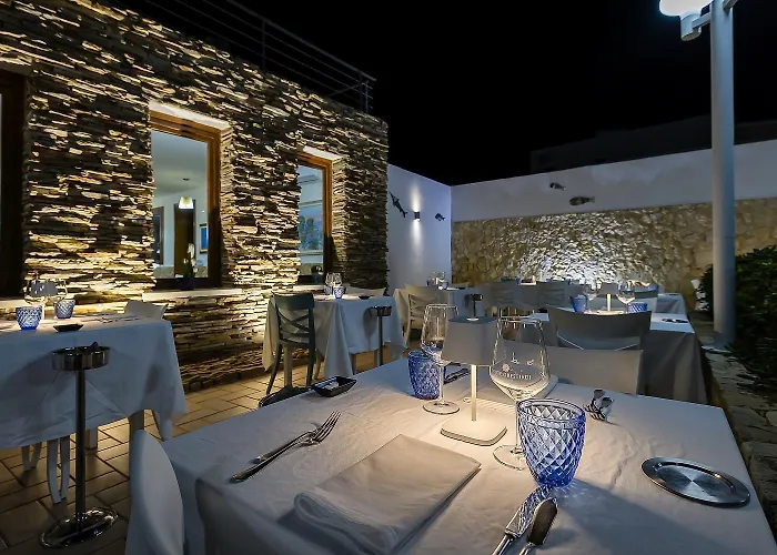 Hotel Ristorante Cavalluccio Marino ホテル 3*