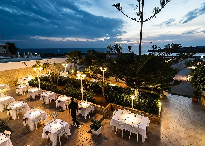 ホテル Hotel Ristorante Cavalluccio Marino 3*